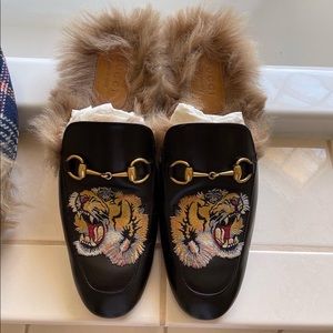 Gucci Slippers / Sandals / Loafers with Fur